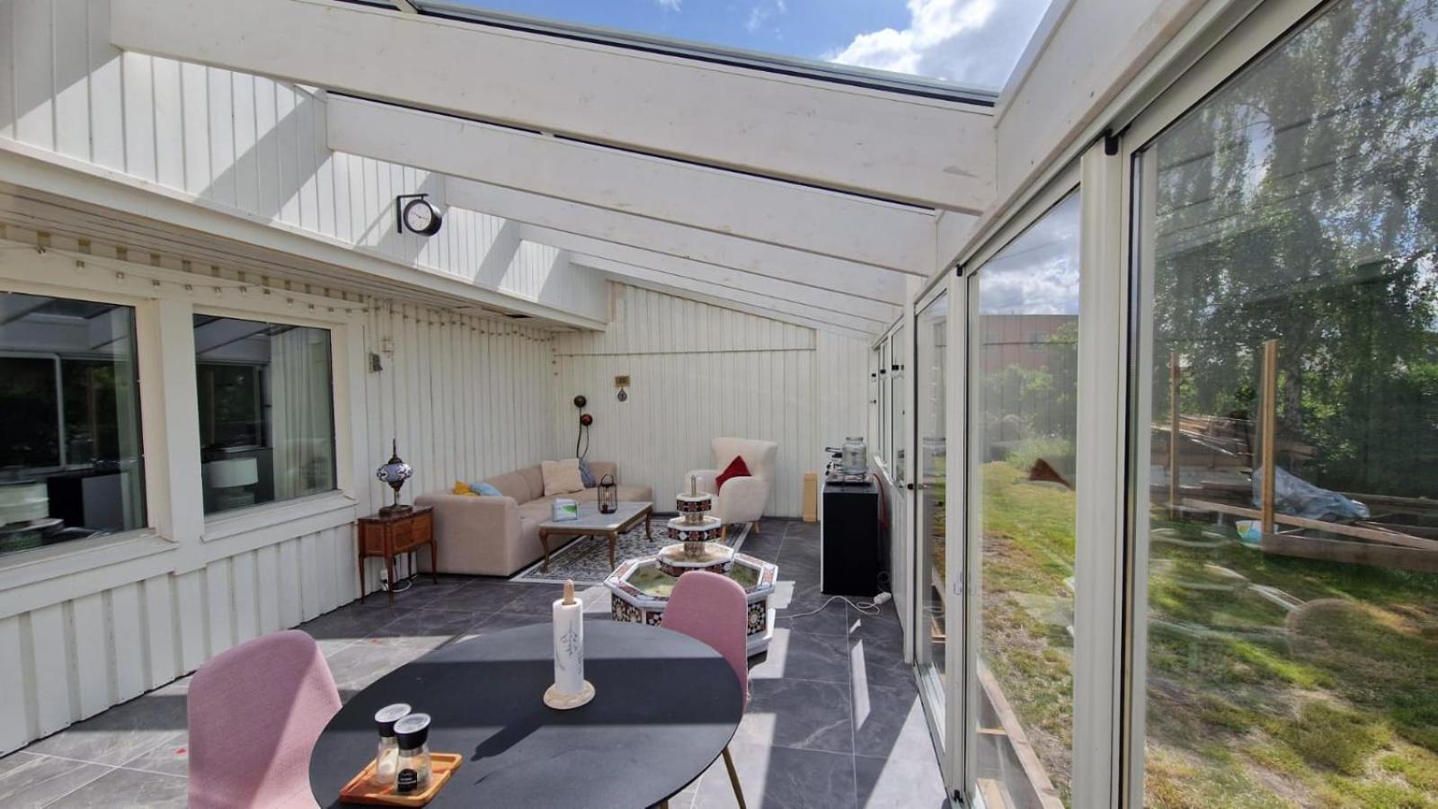 Lila Rummet - Rum Naera Bad Och Centrum, 1 Tr Upp - Saengklaeder & Handdukar Ingar Farjestaden Exterior photo