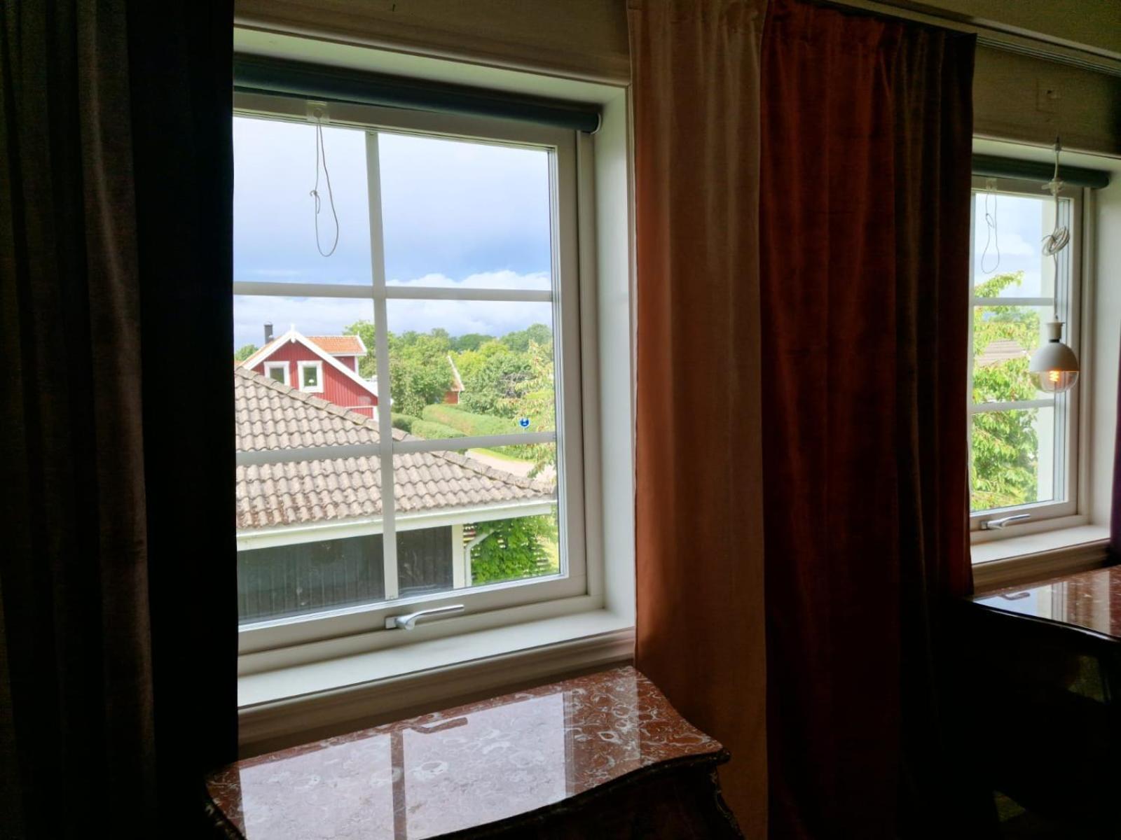 Lila Rummet - Rum Naera Bad Och Centrum, 1 Tr Upp - Saengklaeder & Handdukar Ingar Farjestaden Exterior photo